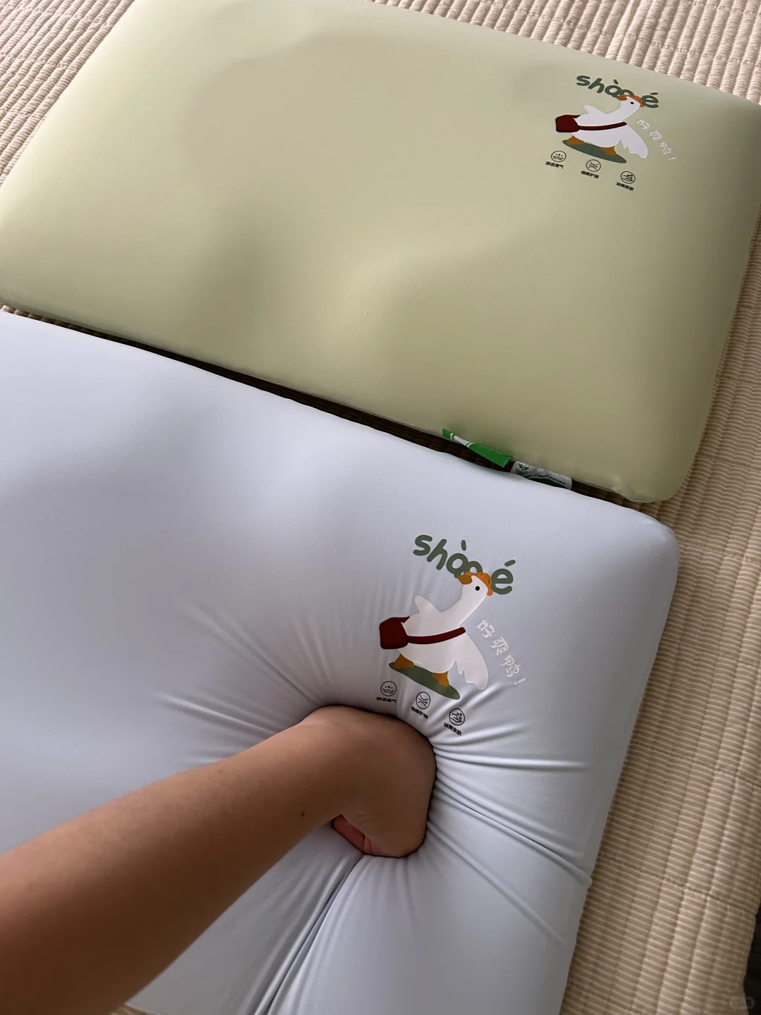 ?生物基宝宝酣睡枕 ?