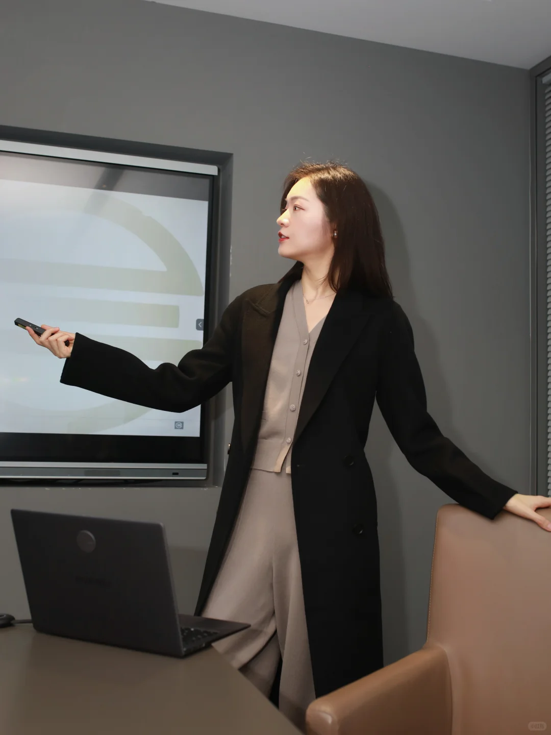 30+女律师|秋冬通勤穿得好看没那么复杂