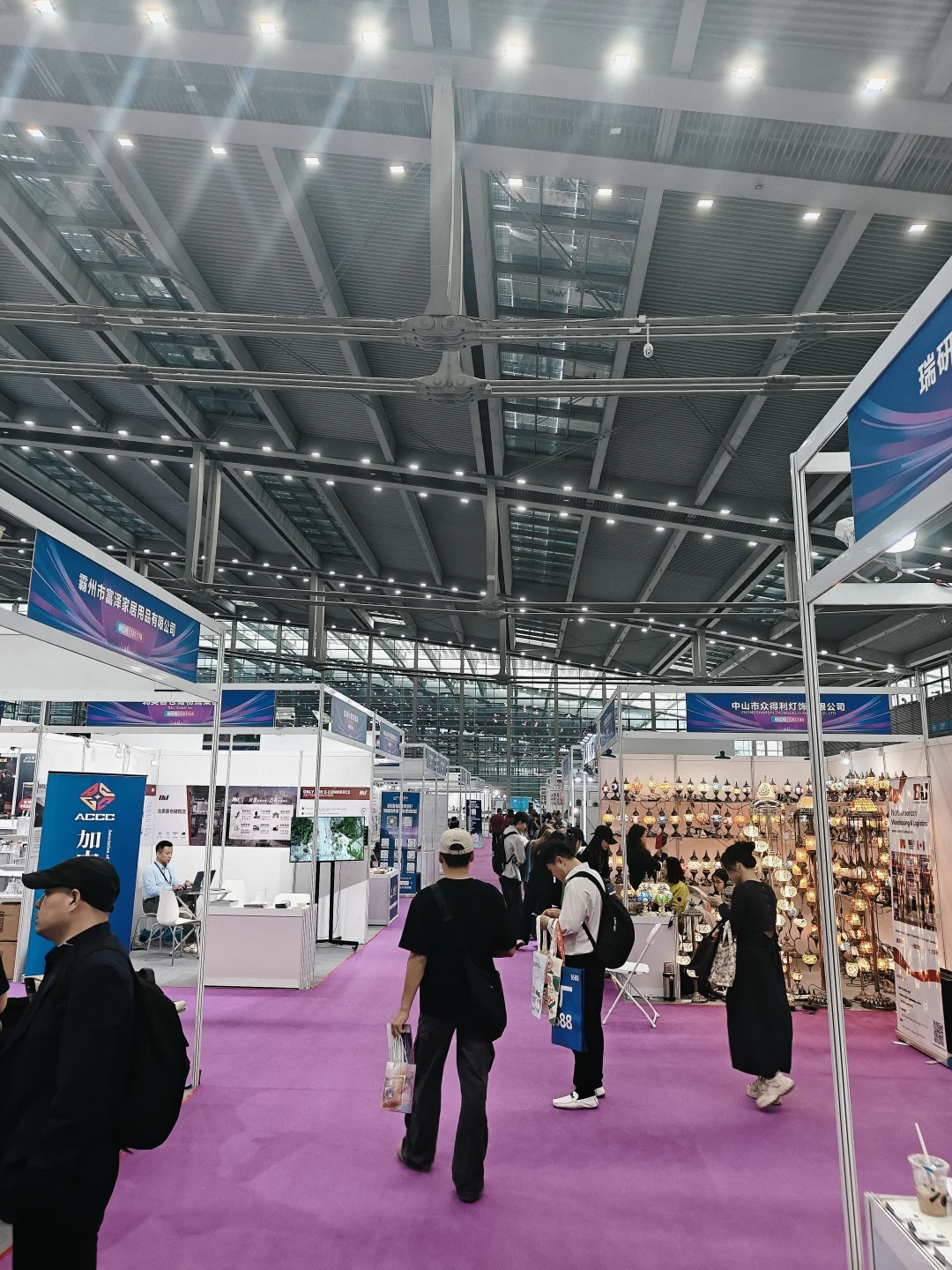 福田会展中心的跨境盛会