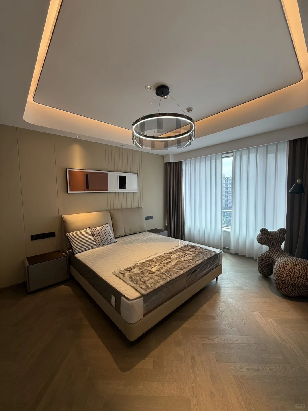 观宸云幕·171㎡现代风4房出租｜智能家居豪装