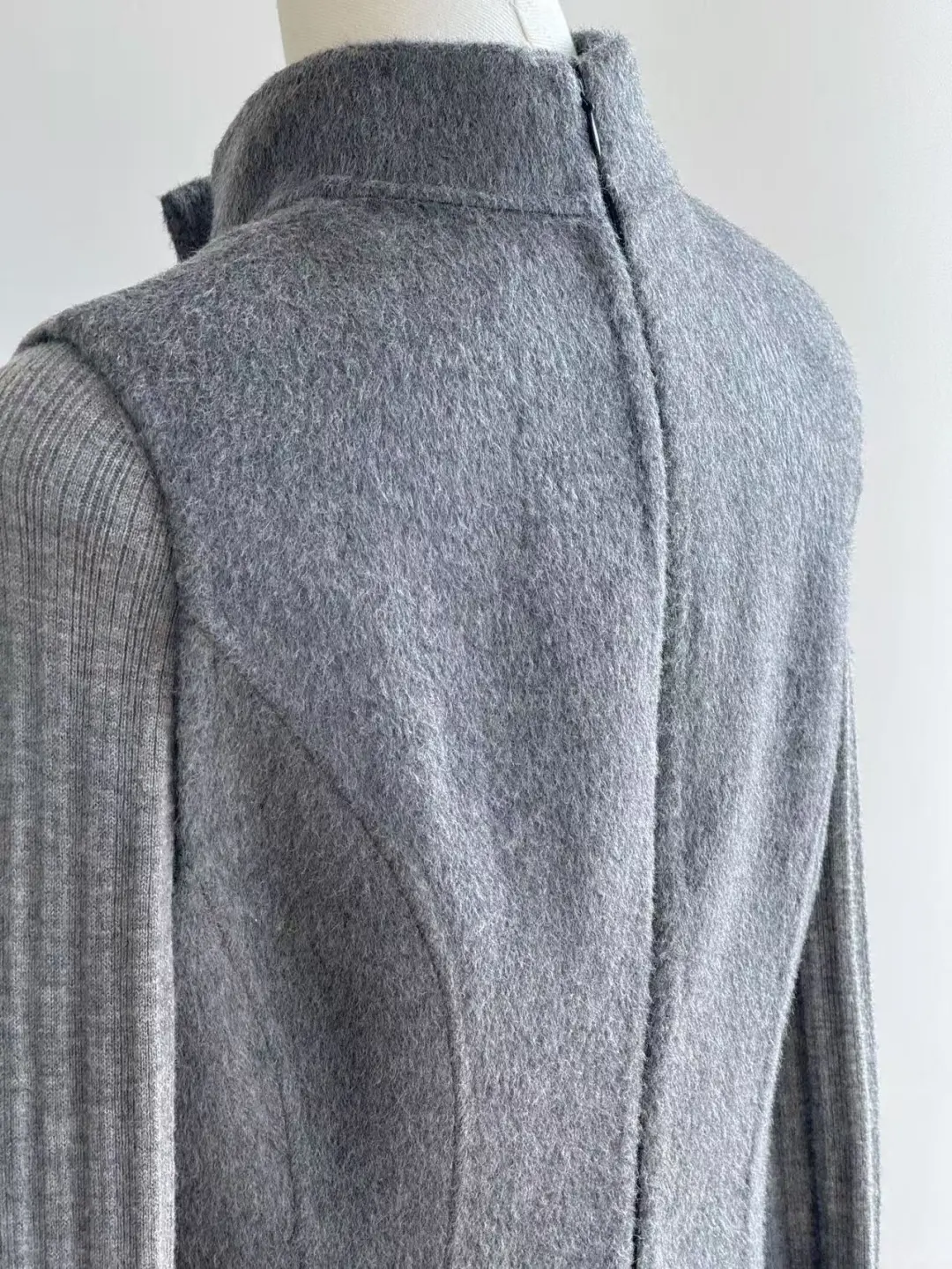 老钱风格雷背心裙真的鲨疯了?️?️