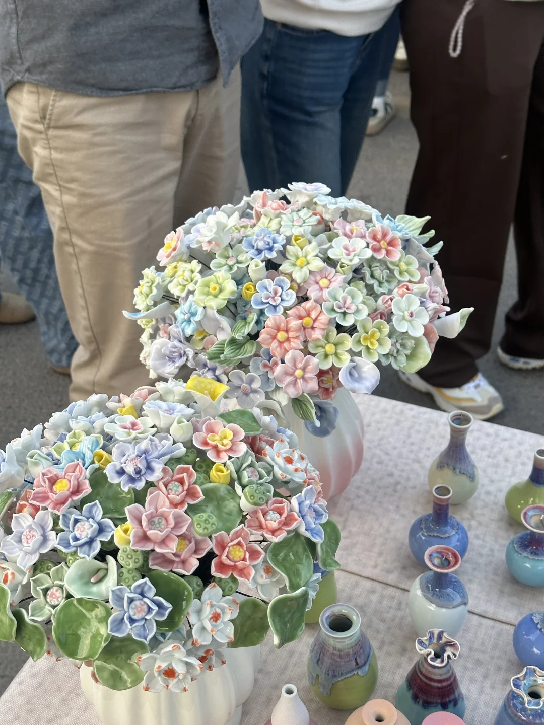 摆摊卖陶瓷花，周末收入1100+?