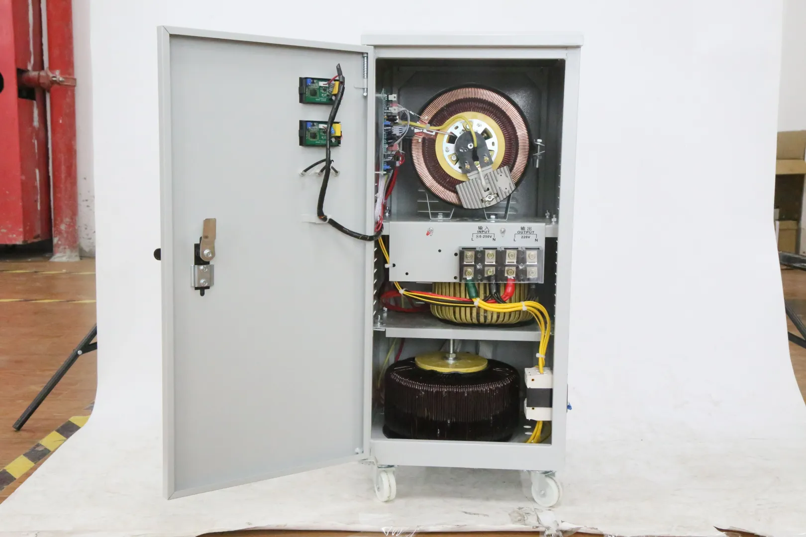 低压稳压器怎么测好坏