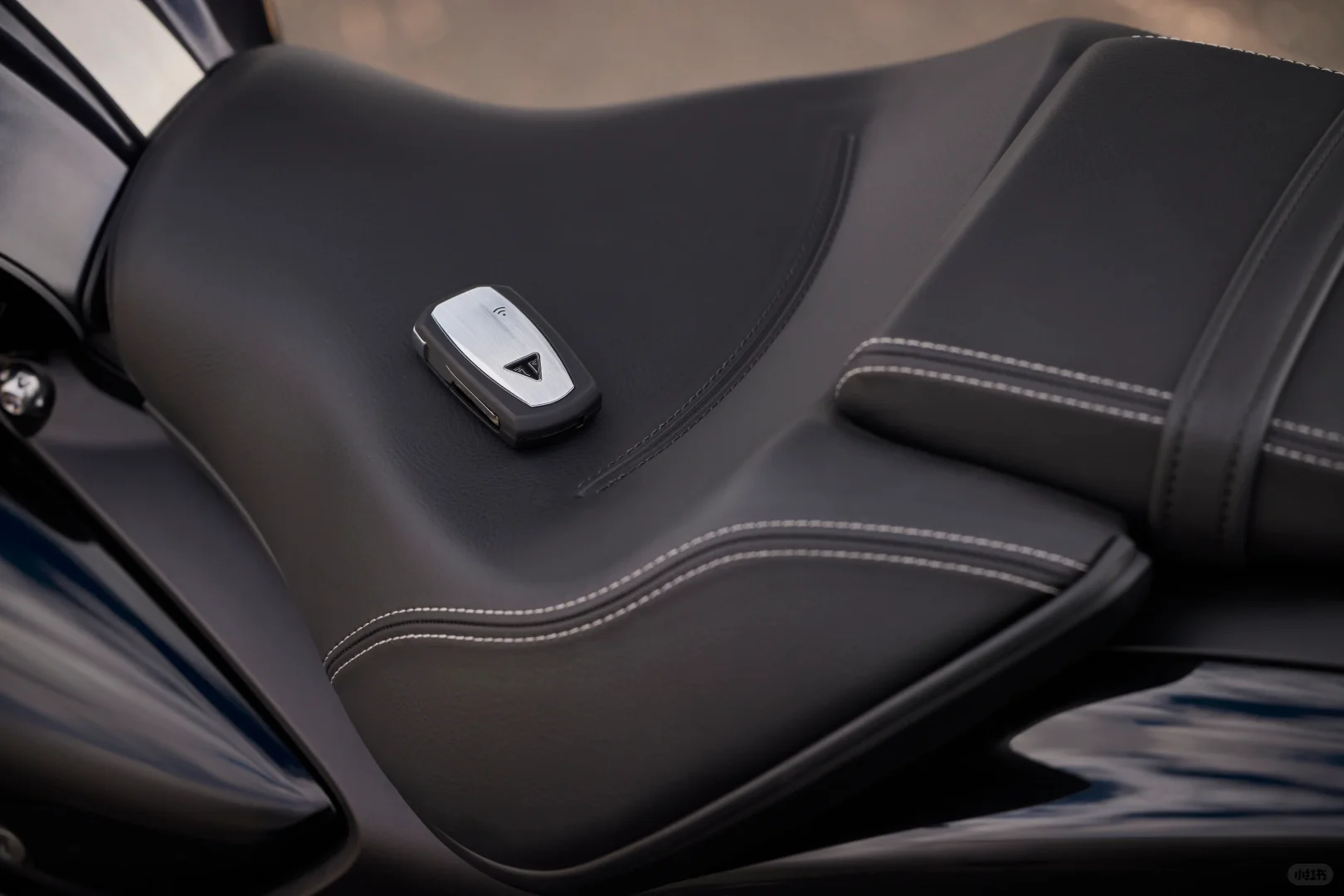 颠覆了品类格局的终极跑车