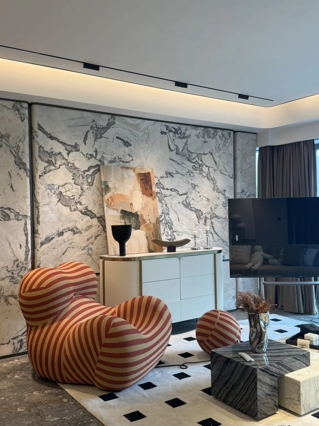 观宸云幕·171㎡现代风4房出租｜智能家居豪装