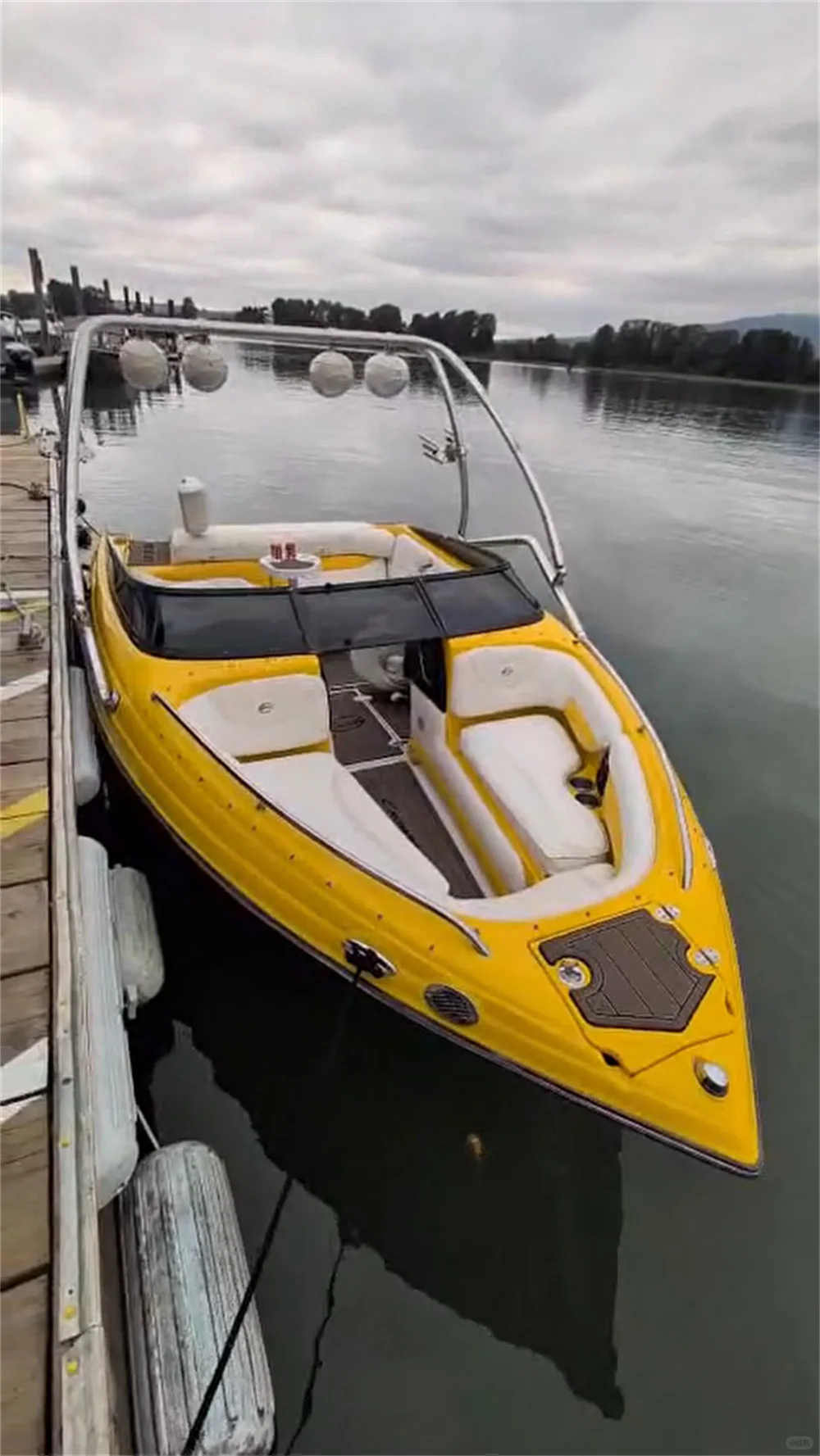 游艇地板新选择！性价比爆棚?