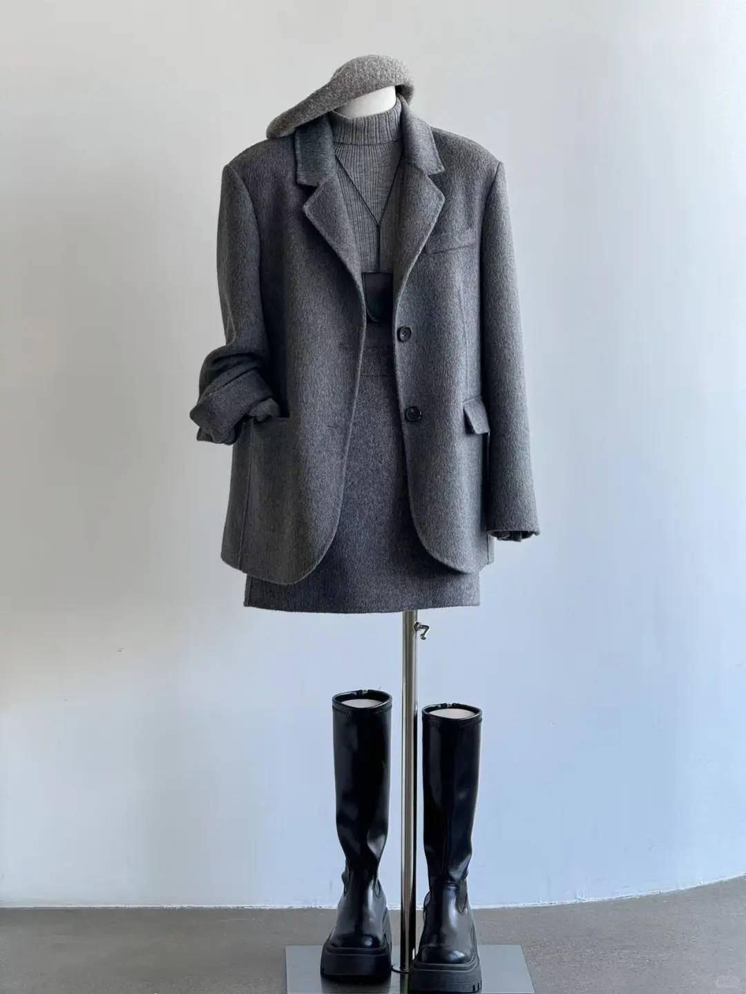 灰色西装才是通勤长期主义?️?️