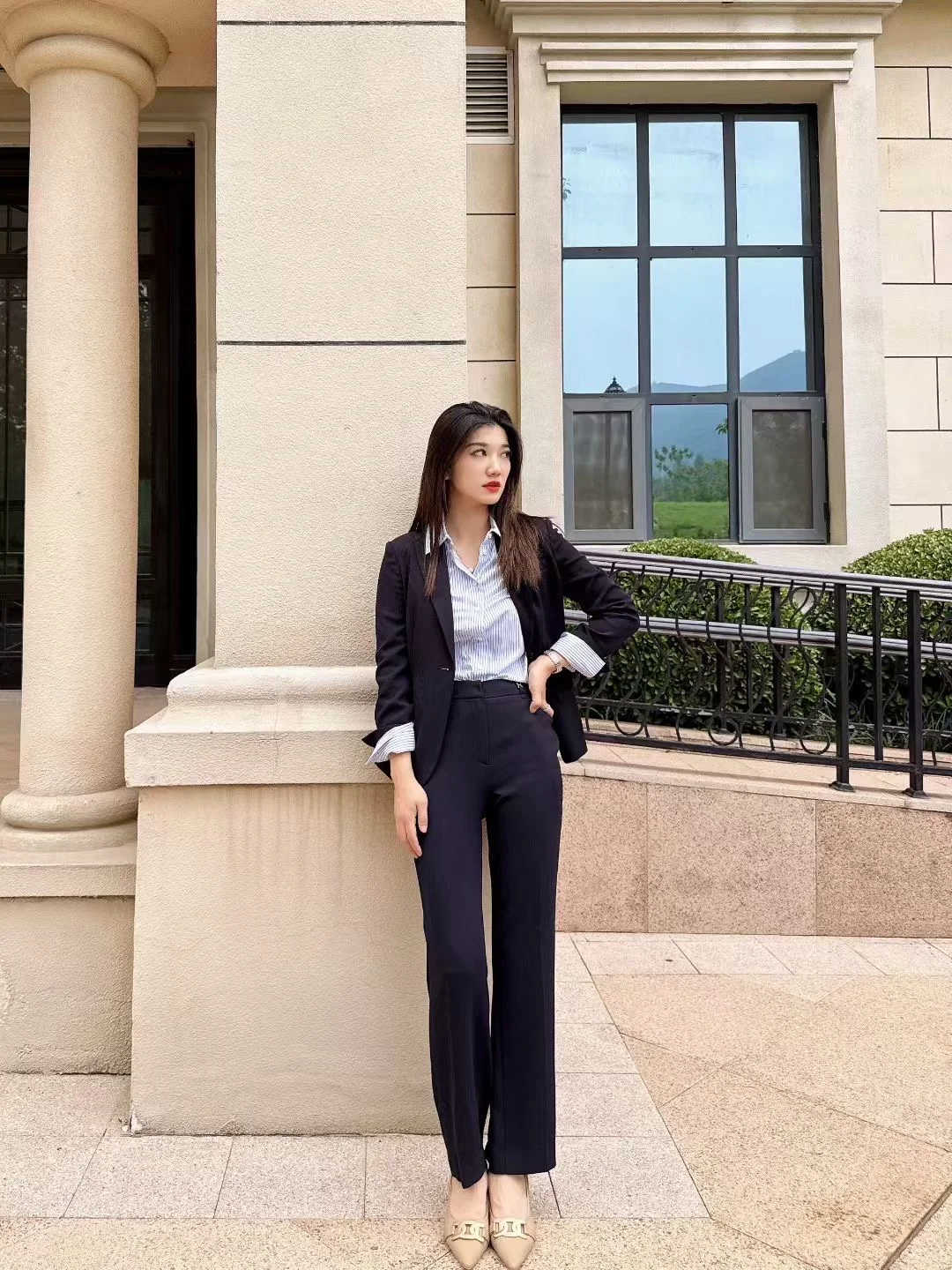 经典、智性、坚毅 对自我的精准预判， 是西装