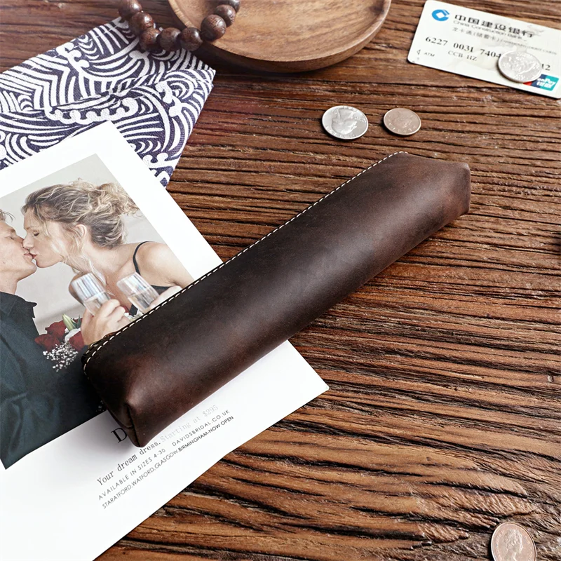 一款里外纯皮制作的细长笔袋