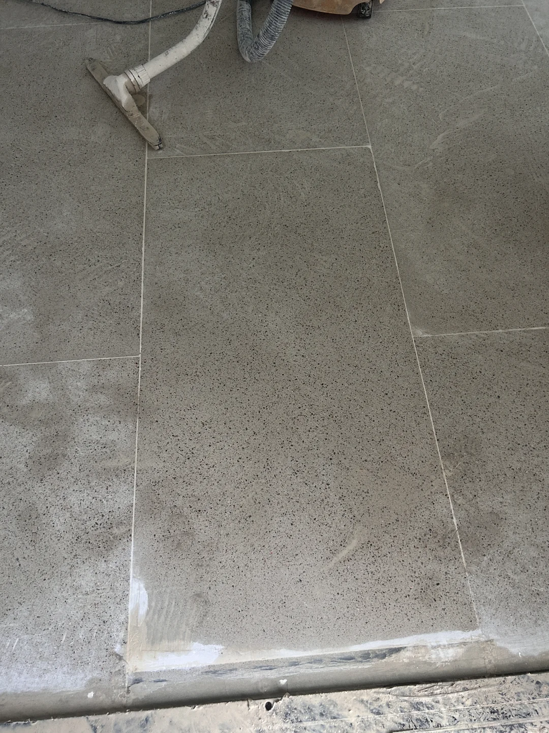 关于我五层楼地面和楼梯都是做的水磨石