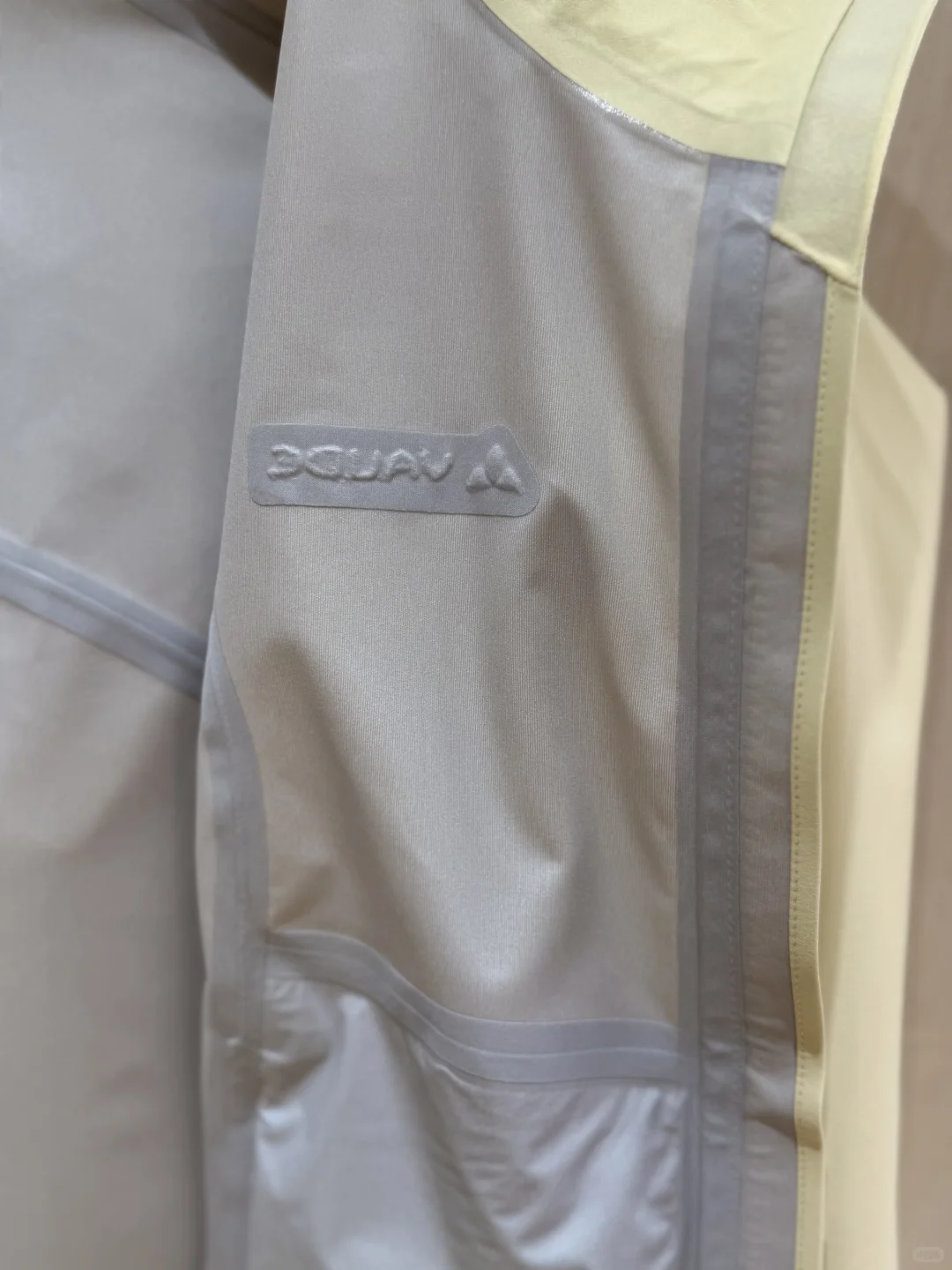 vaude巍德格雷软壳冲锋衣 新色纯欲天花板