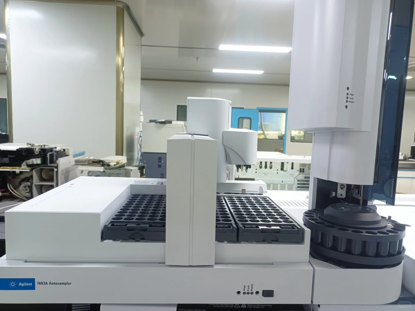 暗自努力把自己培养成半个工程师之认识仪器