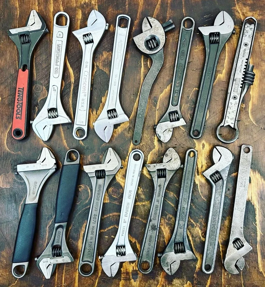 活动扳手:灵活多变的万能工具