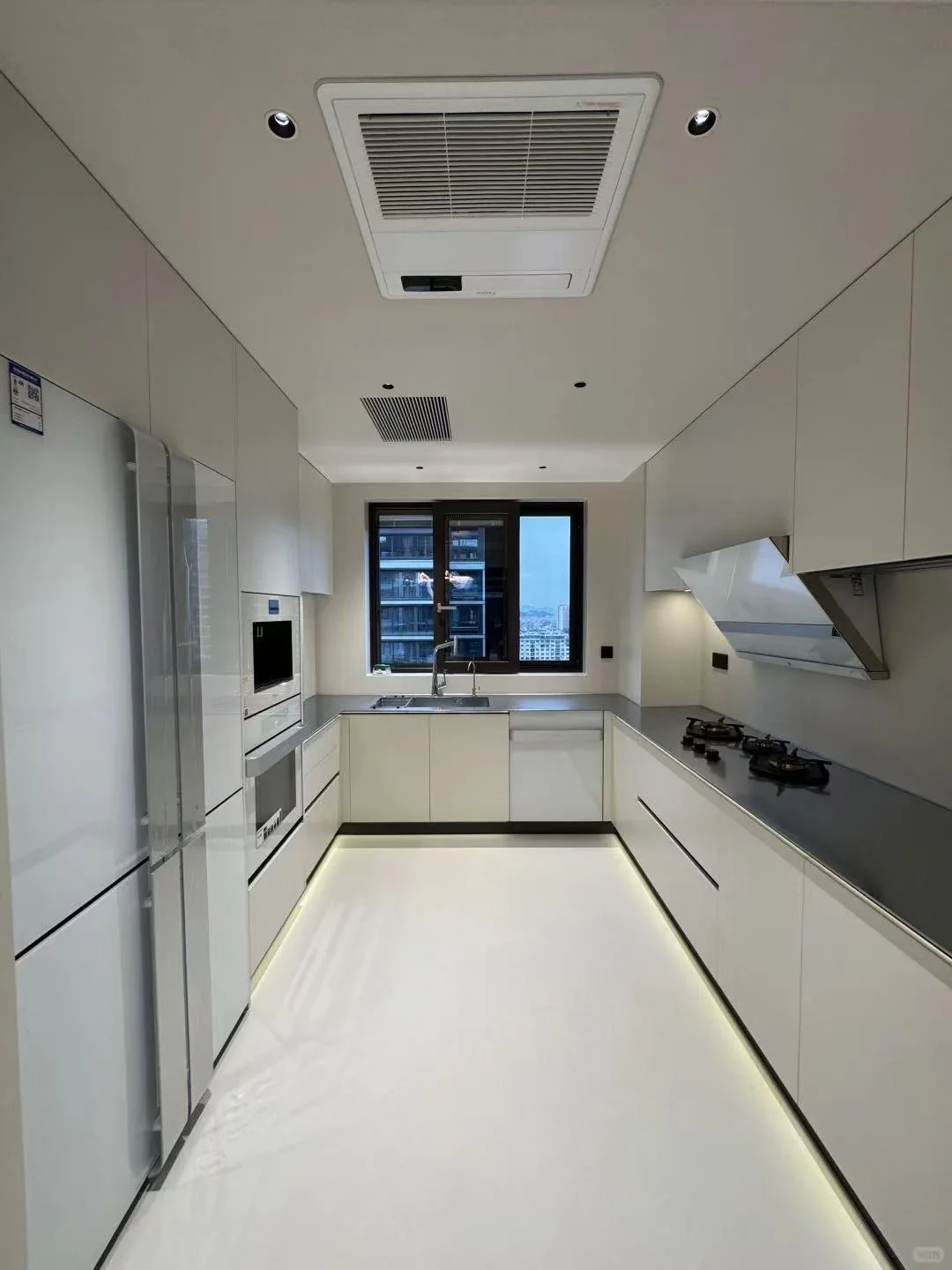 实心铝合金台面真香！