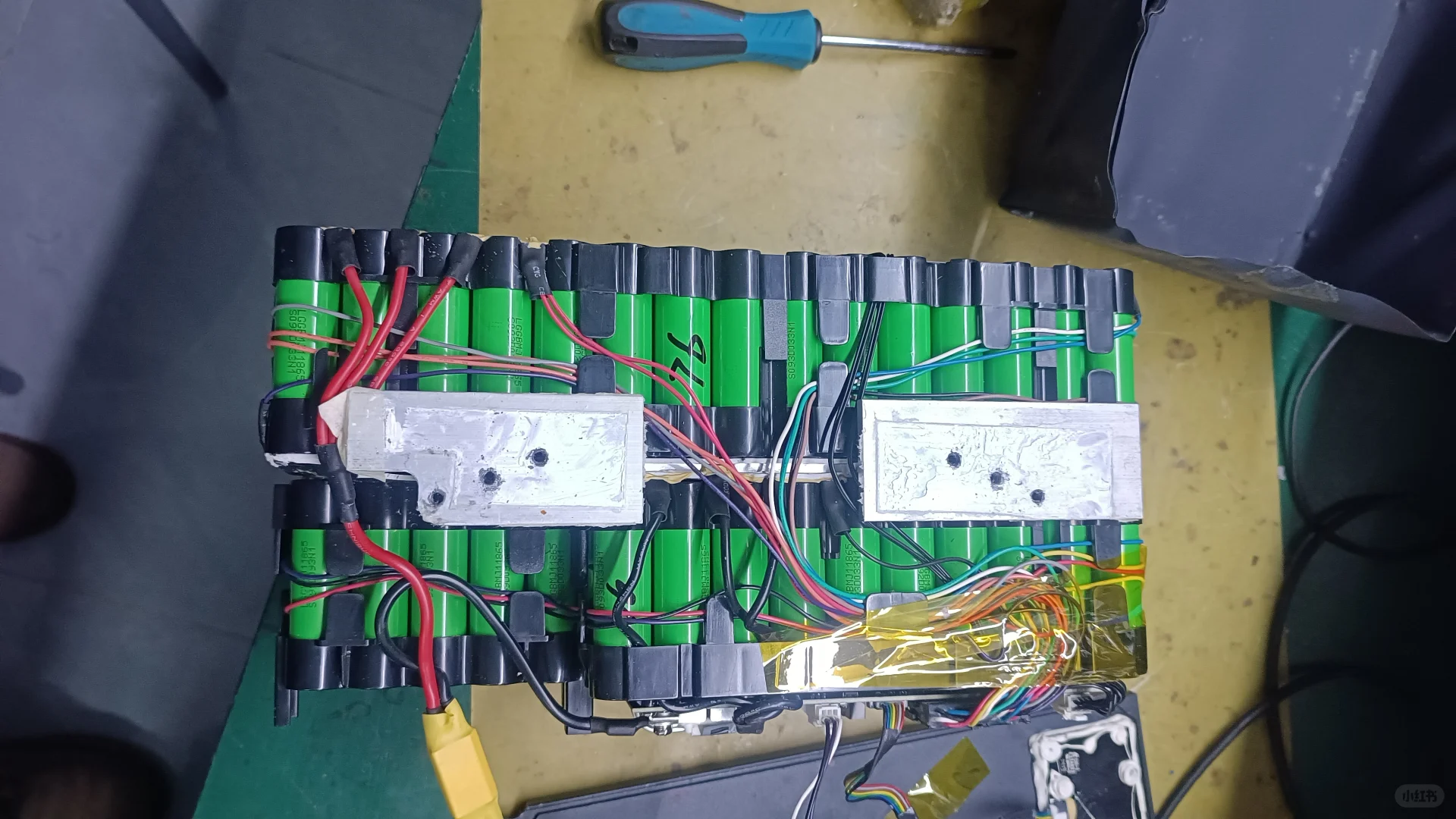 小牛电动车锂电池维修