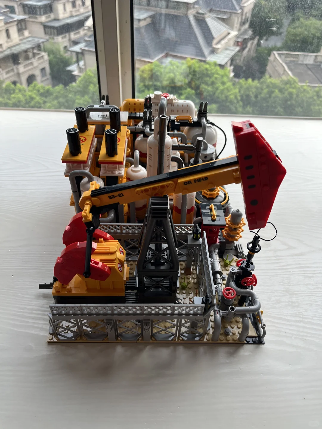 本人拼搭的第1⃣️8⃣️6⃣️座街景，石油化工厂