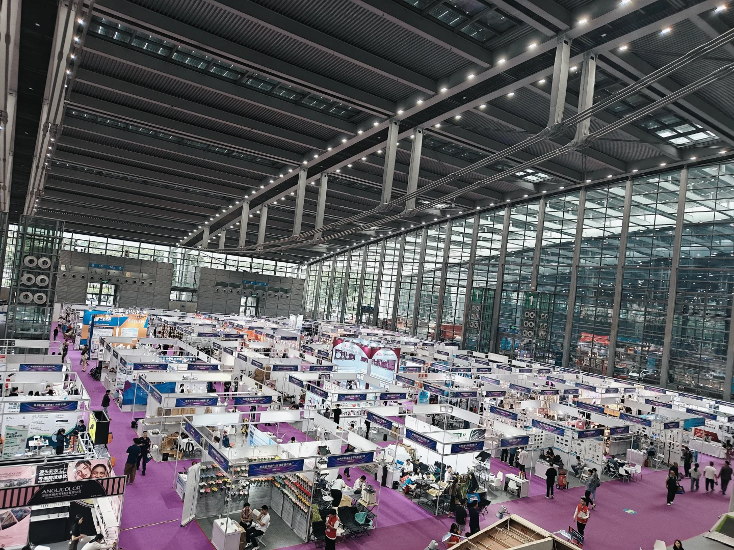 福田会展中心的跨境盛会