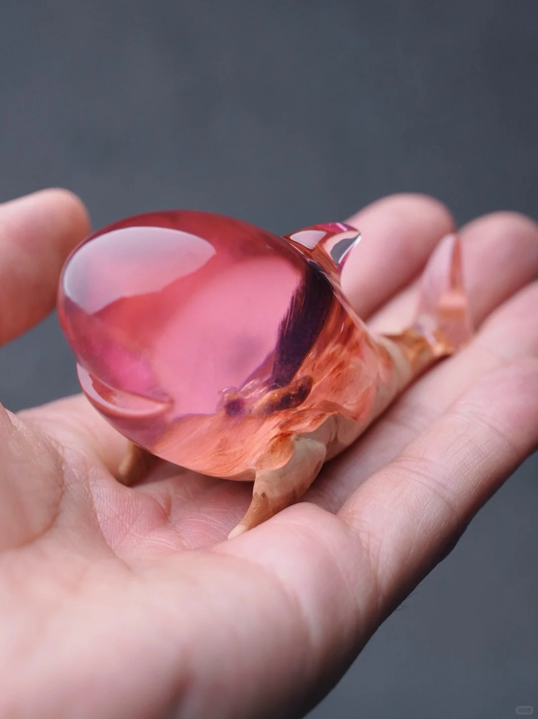 雕了一条呆萌的鲨鲨