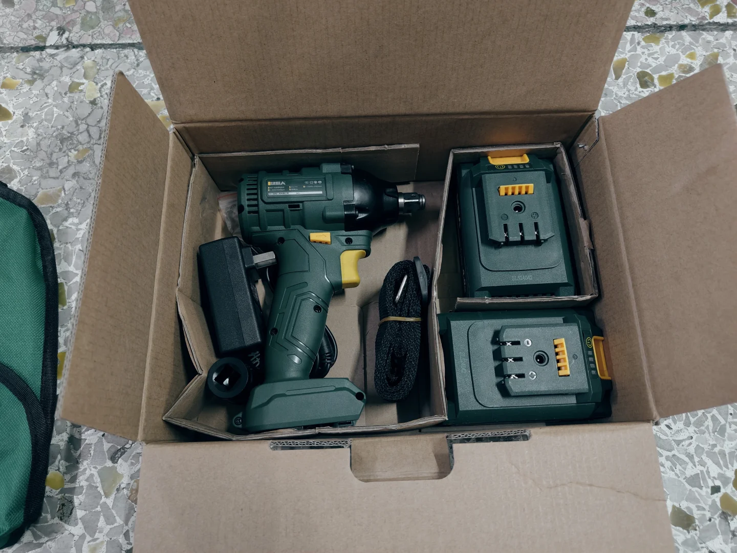 ?绿巨人电动工具:让家装维修变轻松!