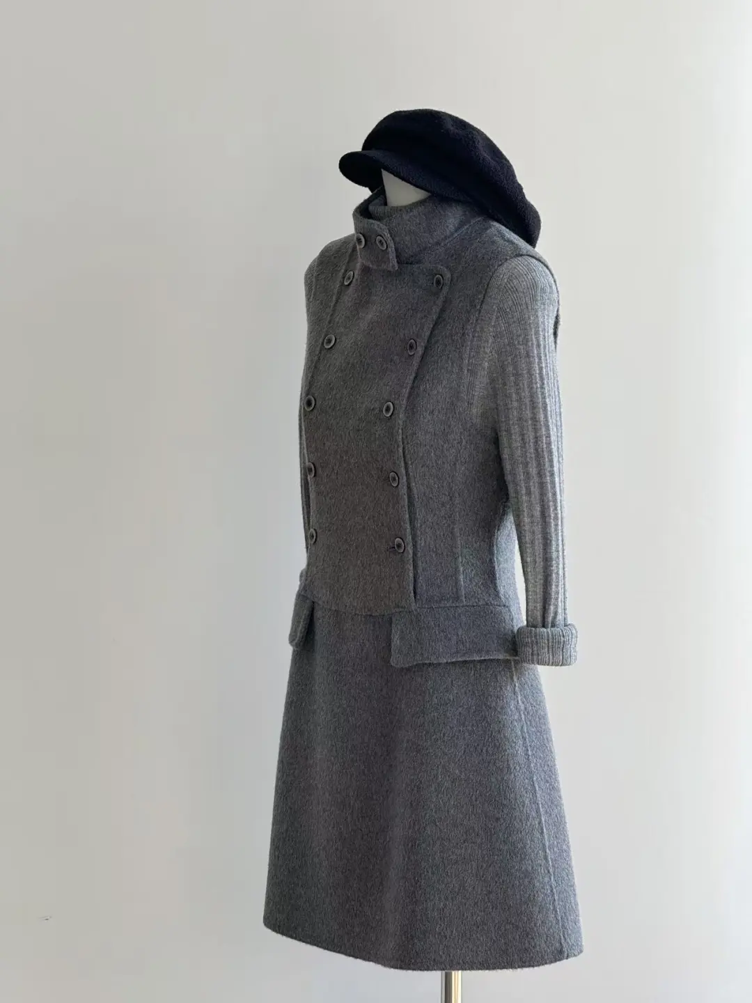 老钱风格雷背心裙真的鲨疯了?️?️