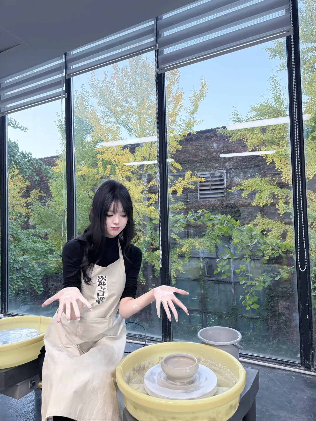 秋日陶艺初体验｜窗外银杏黄，手里泥碗香?