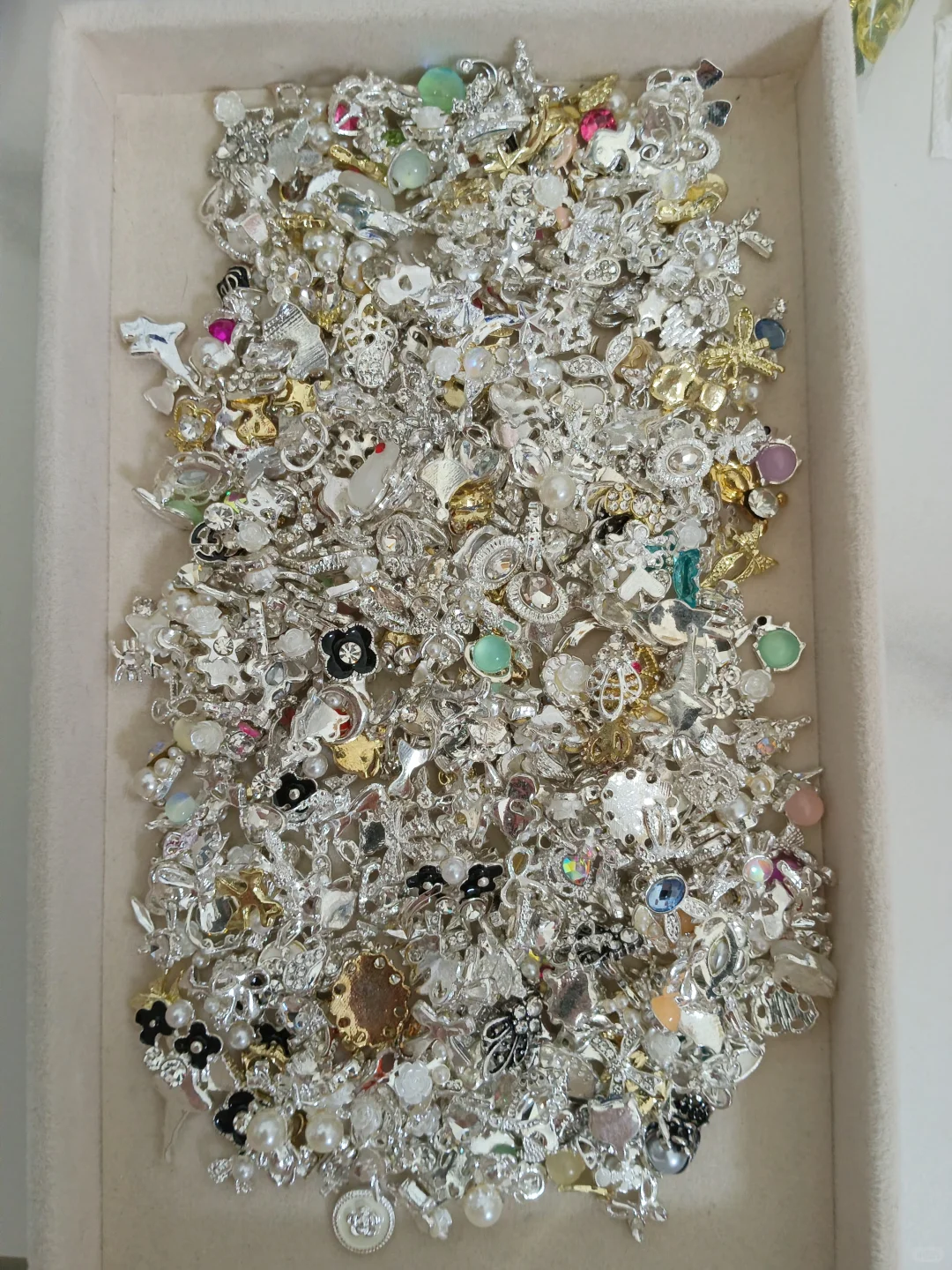 ?美甲合金950颗95?