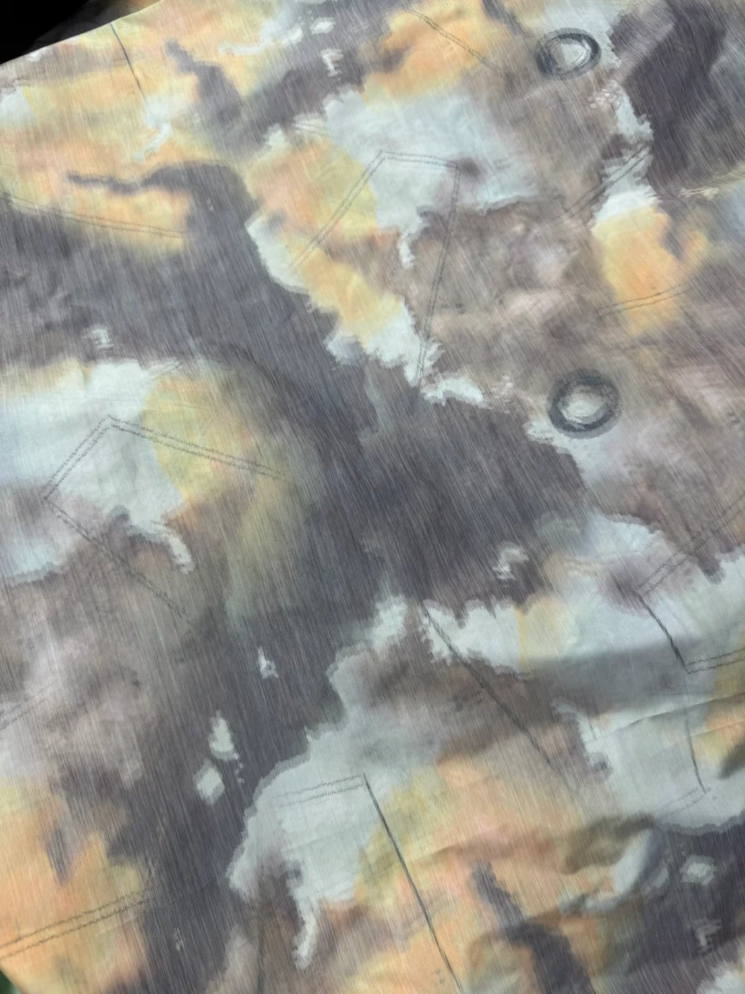 新工艺，新面料，双经轴印花晕染风格开发