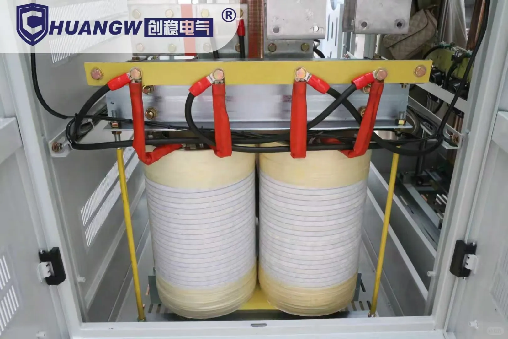 光伏电压不稳,选哪种稳压器靠谱?