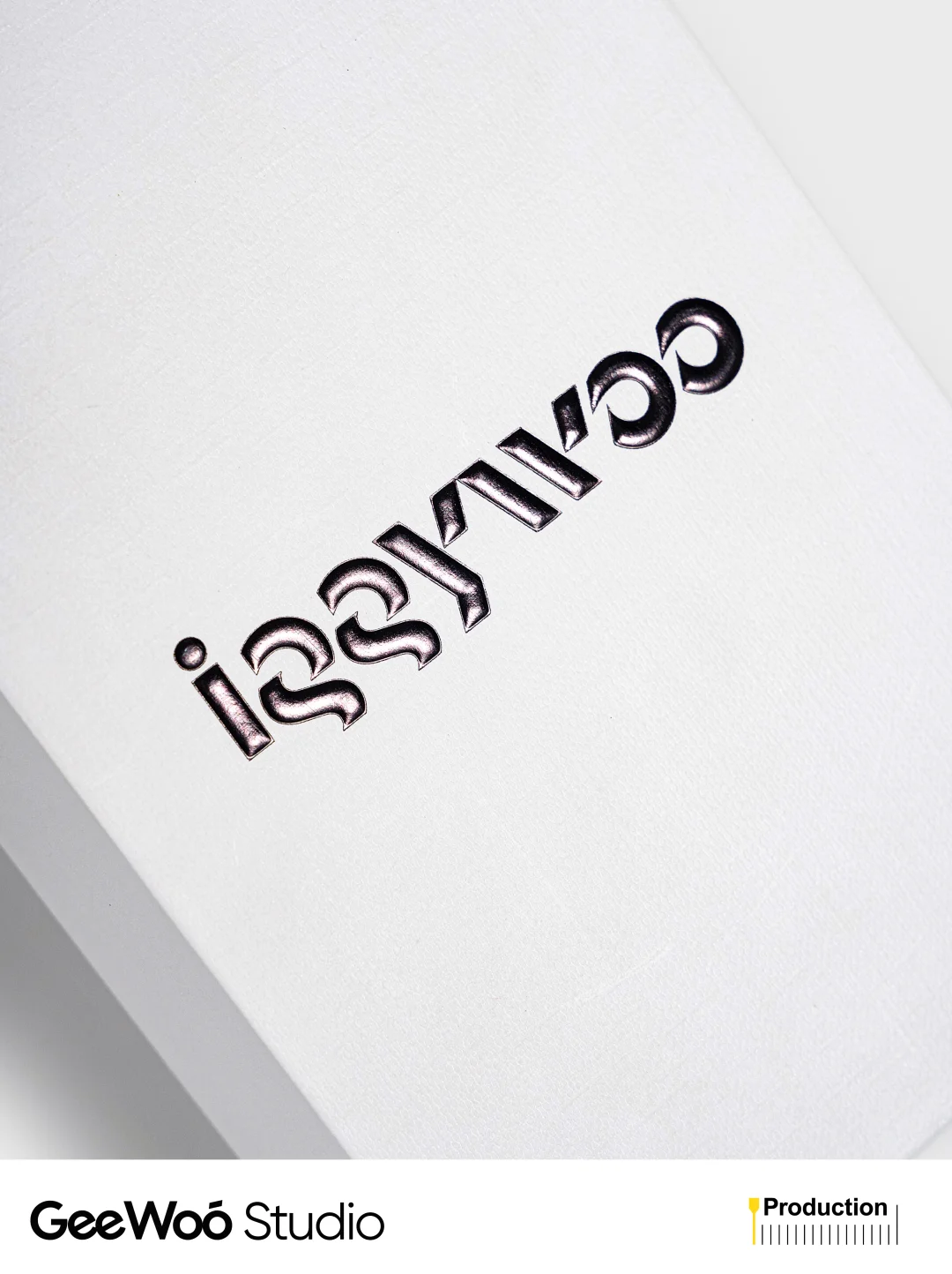 iggywoo | 黑白极简风香水包装制作