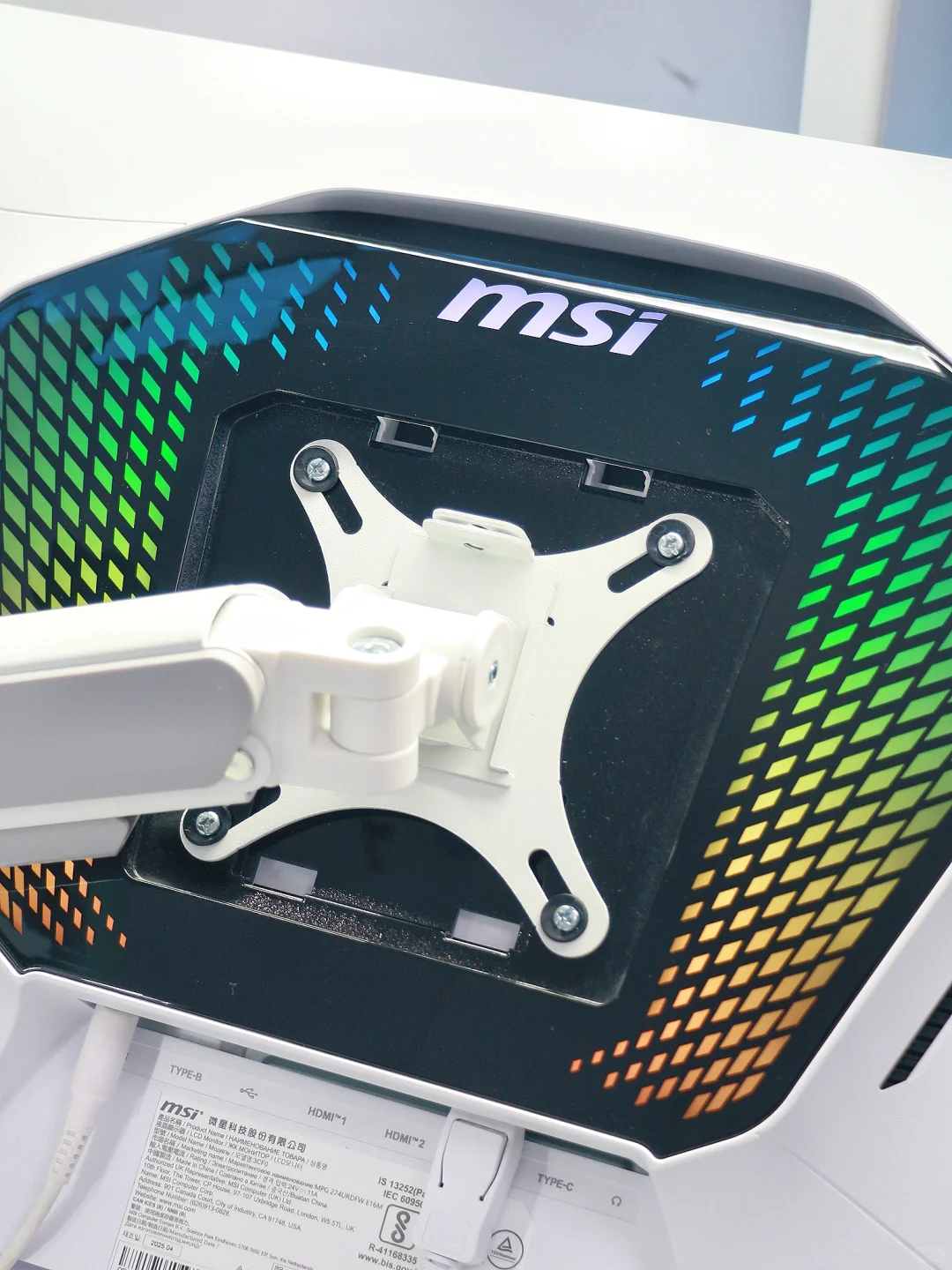 颜值性能性价比三合一，游戏办公无缝切换