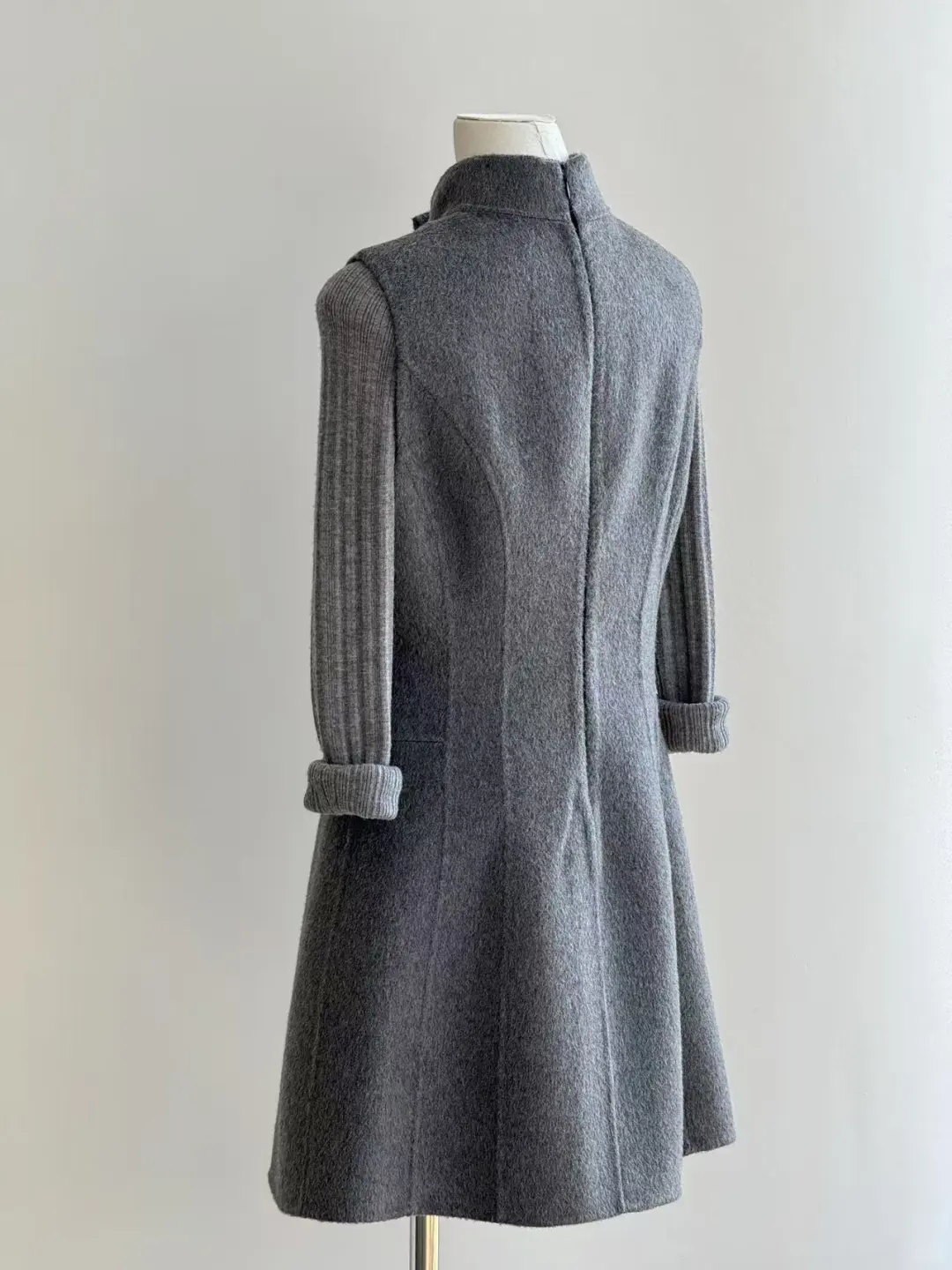 老钱风格雷背心裙真的鲨疯了?️?️