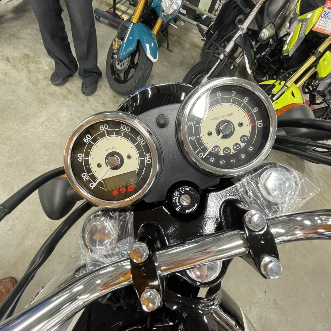 请在日摩托大佬们帮忙参谋一下谢谢?