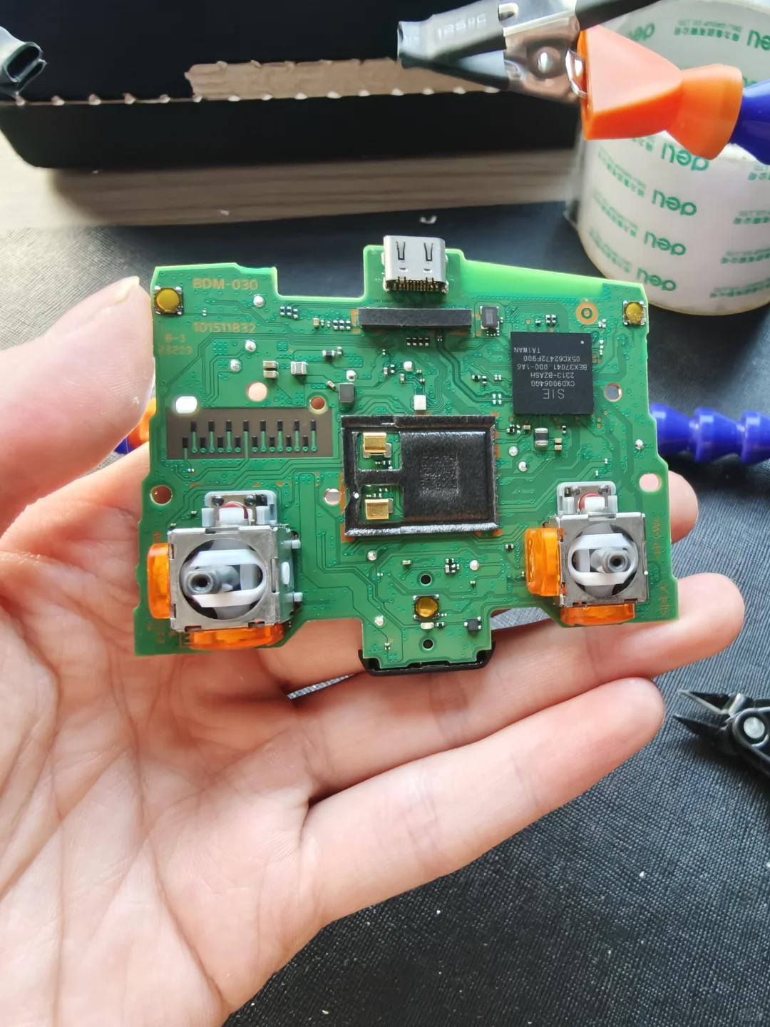 不走弯路,ps5手柄摇杆漂移维修经验分享!