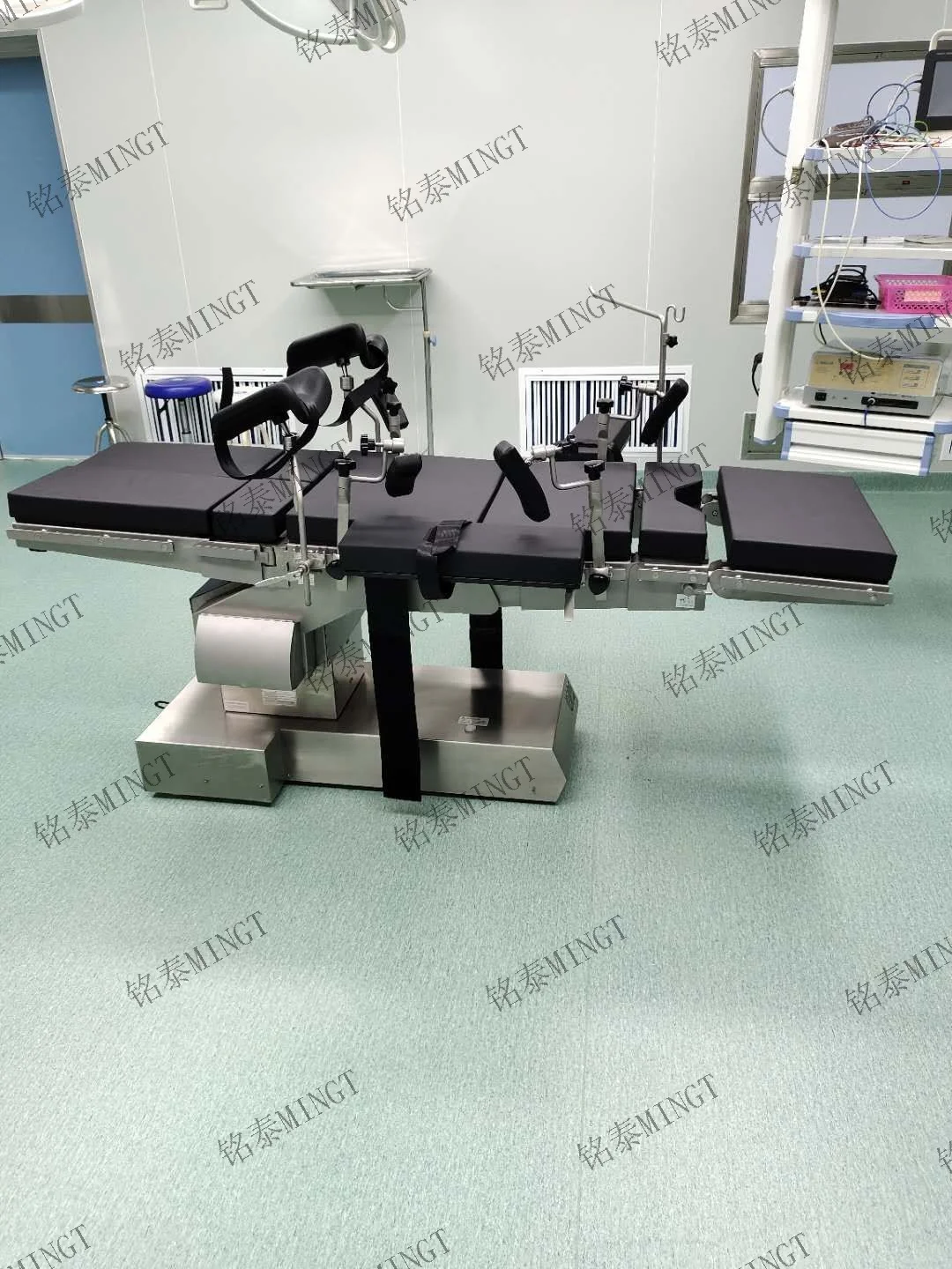 电动手术台出现故障后的维修流程