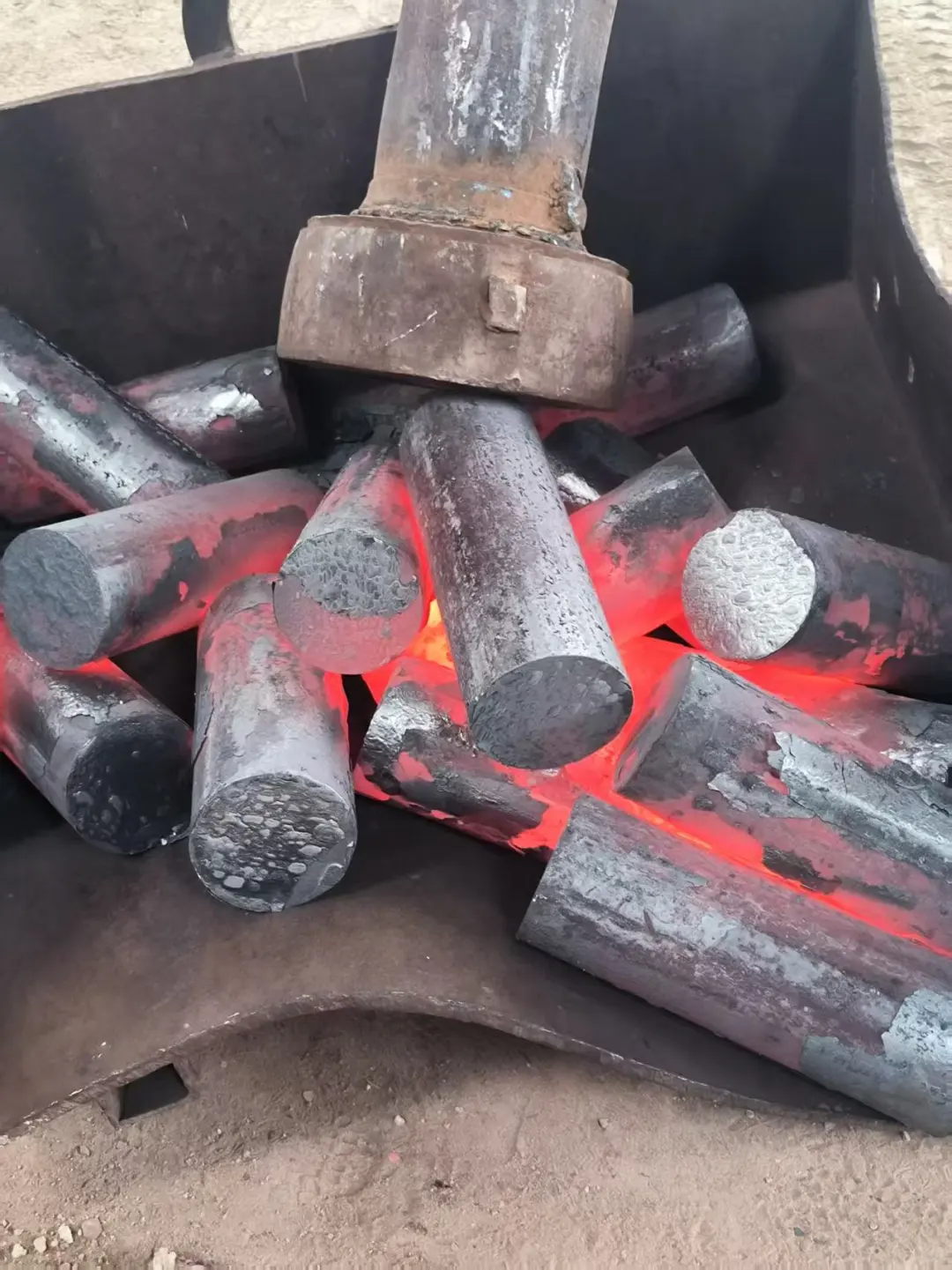 锻造模锻件45#碳钢通用模锻毛坯汽车模锻件