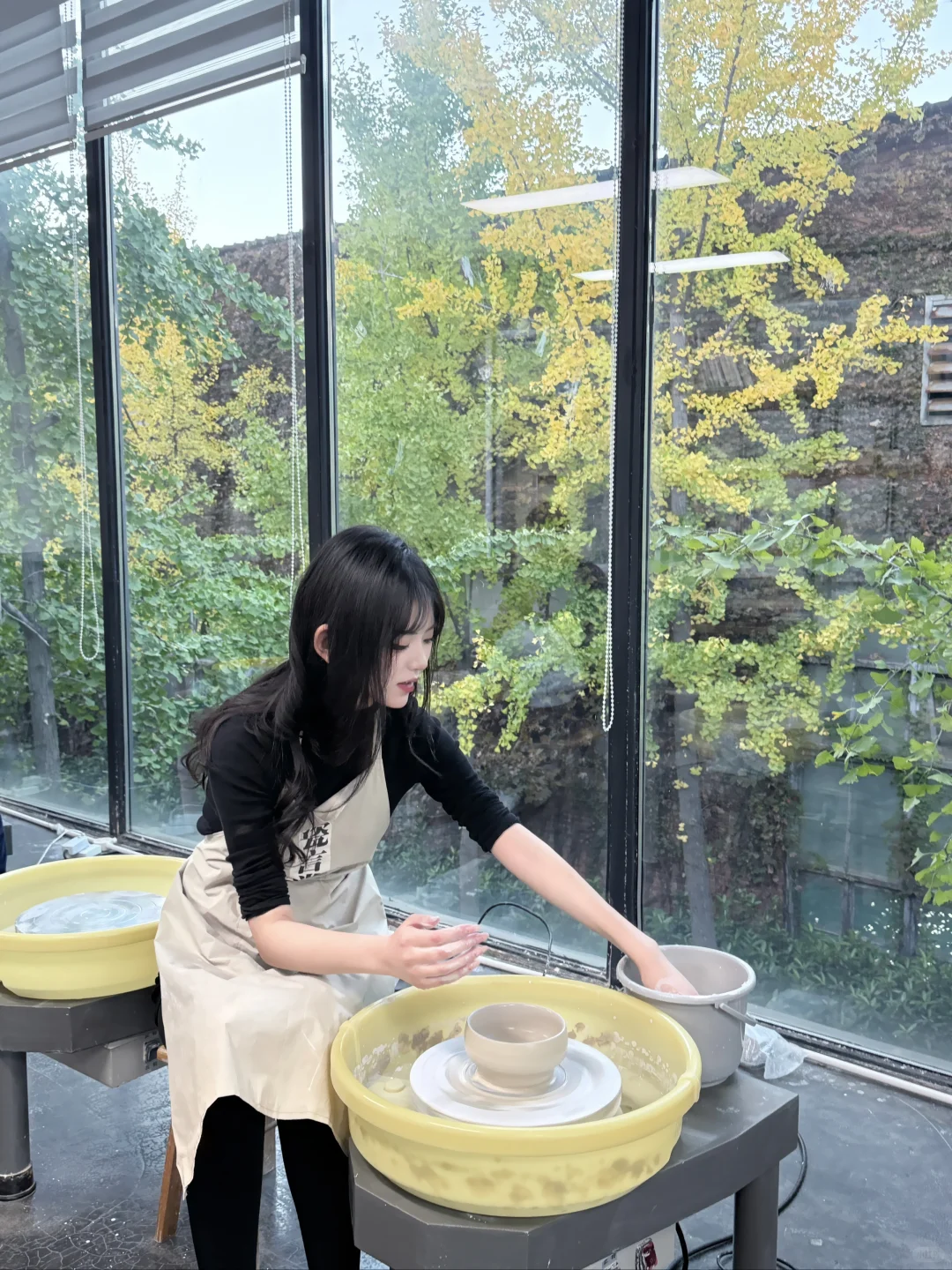 秋日陶艺初体验｜窗外银杏黄，手里泥碗香?