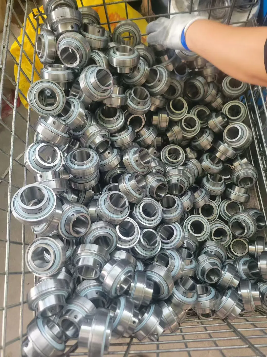 工业金属球轴承??