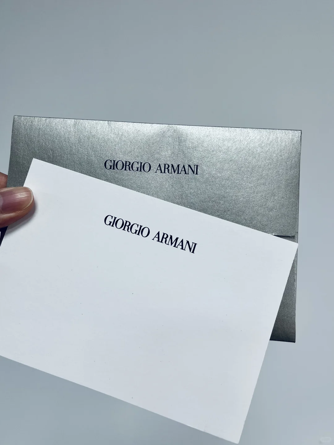 特种纸信封：轻奢质感的“仪式感容器”