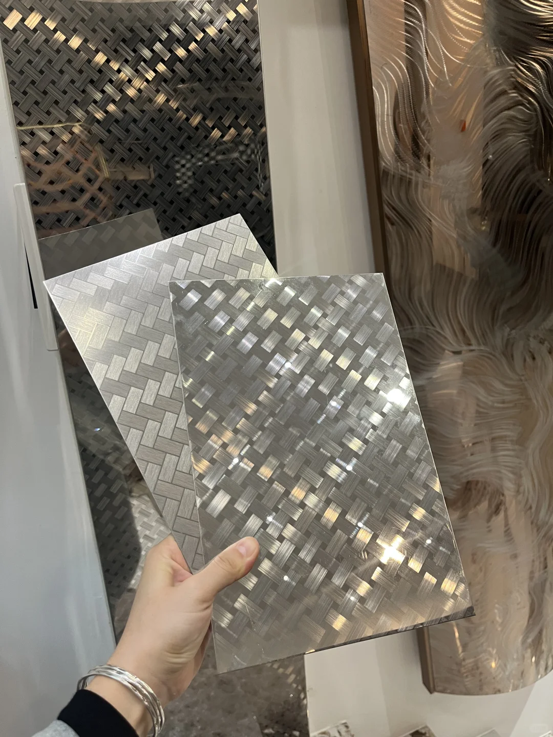 编织纹包柱，两种质感可选