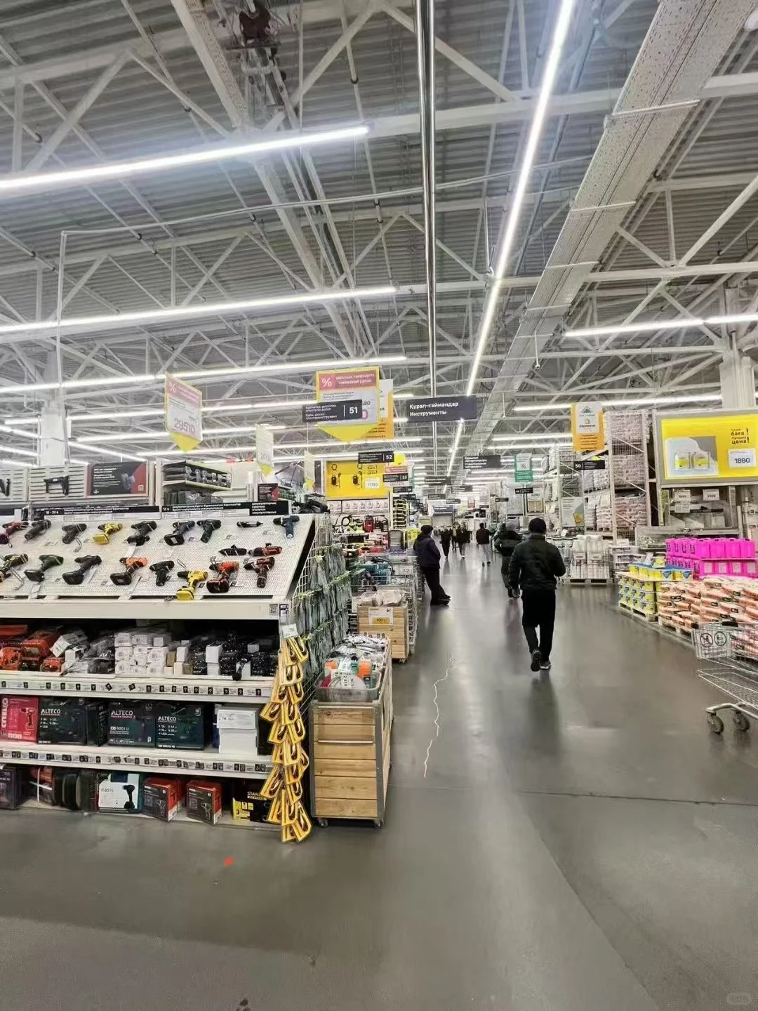 最知名的五金建材连锁商超 来找你的产品