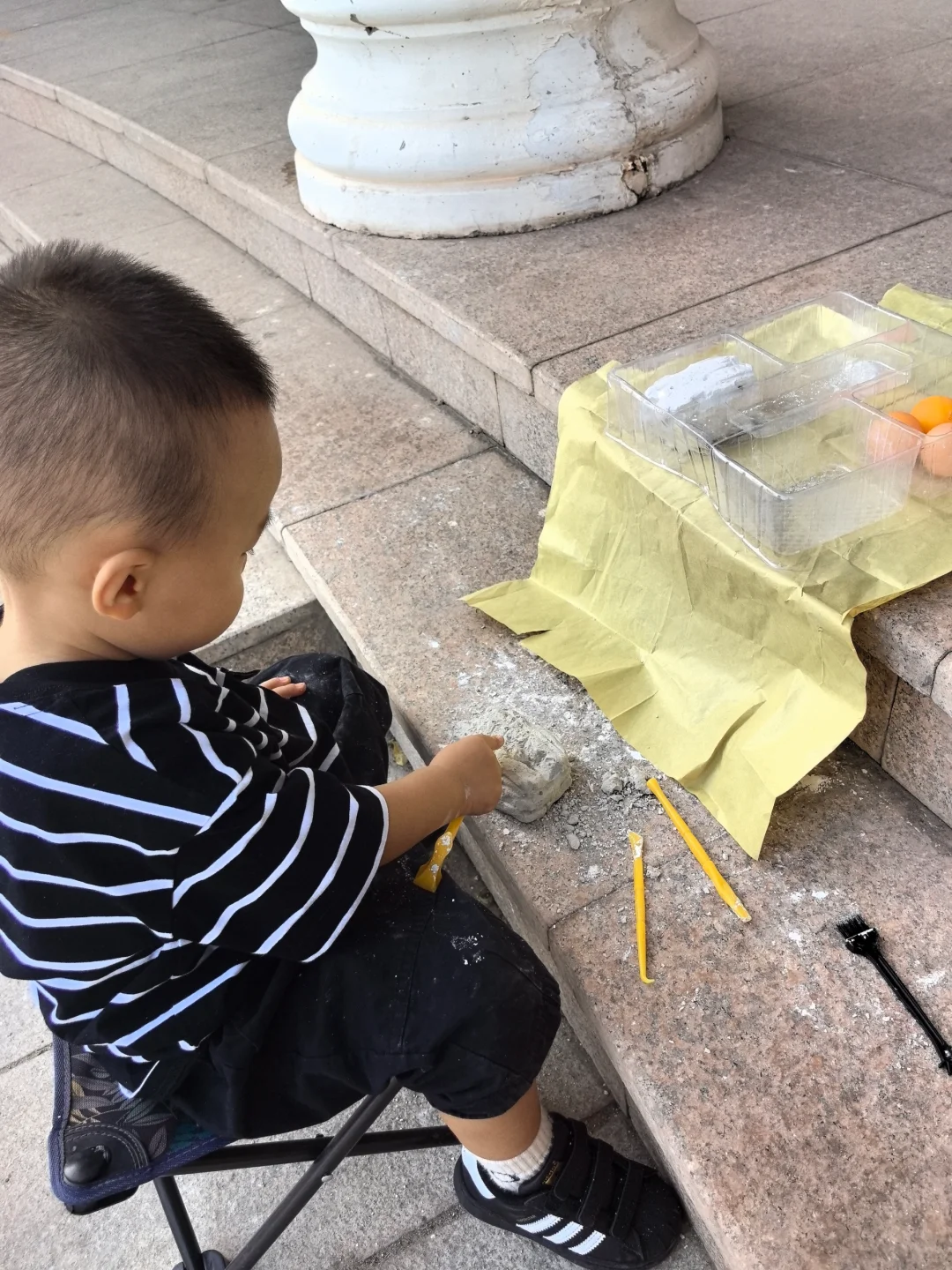 2岁宝宝太调皮？总喜欢敲敲打打？