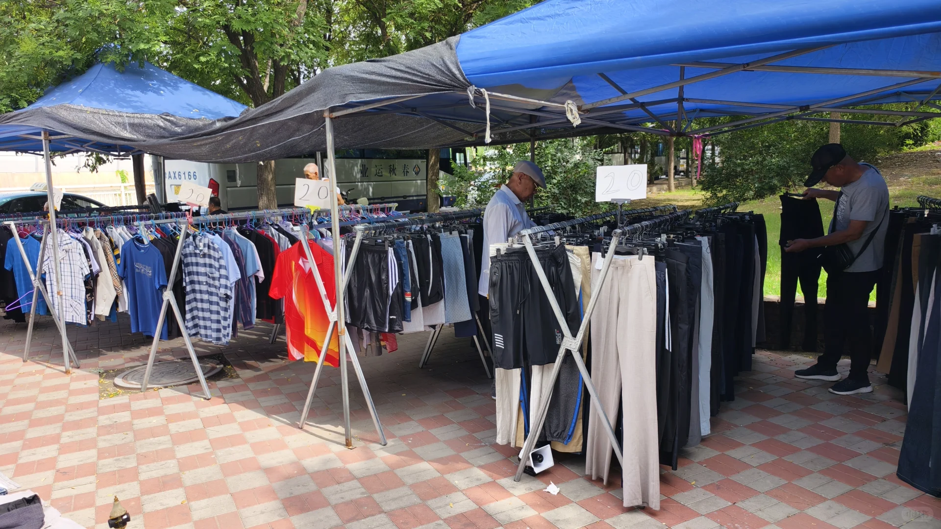 天津最大的跳蚤市场，全长1公里附图附位置