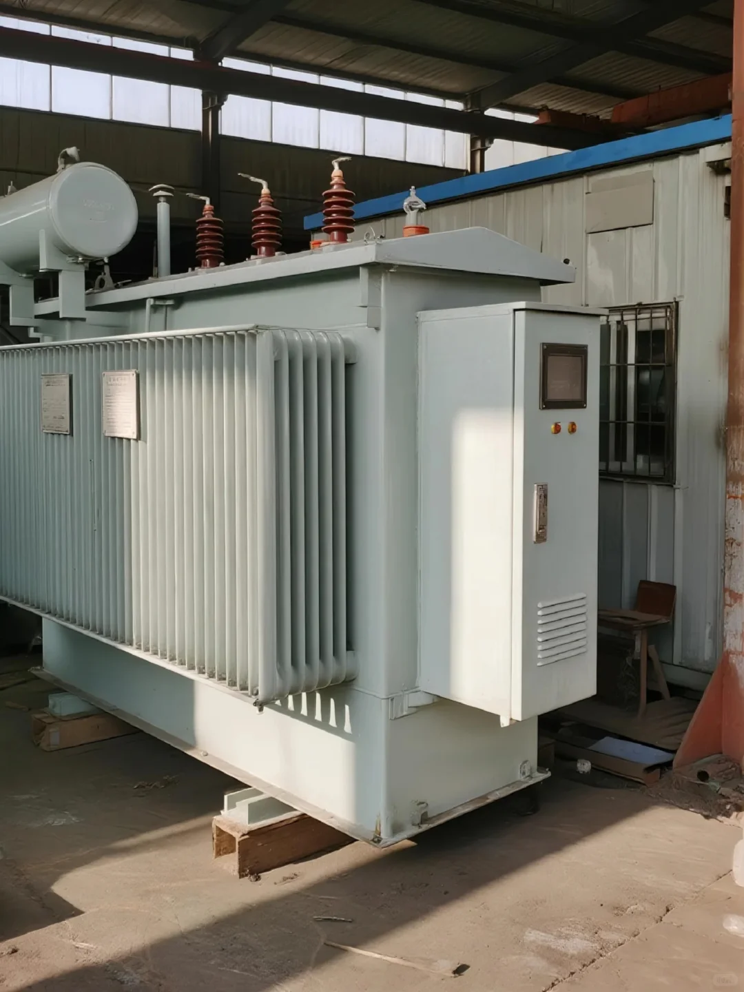 变压器回收找我们 价高靠谱秒打款