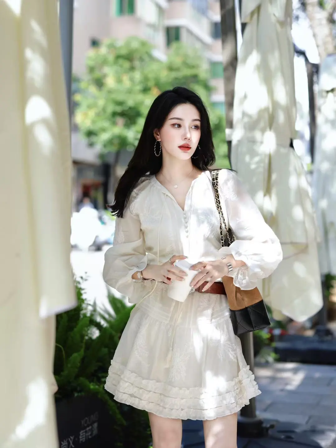 香影试衣间?皮衣+连衣裙=慵懒高级感