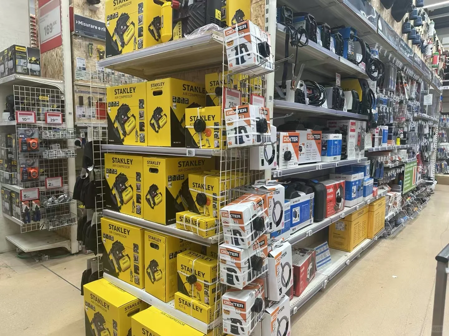 ??25年意大利五金建材市场收入92亿美元