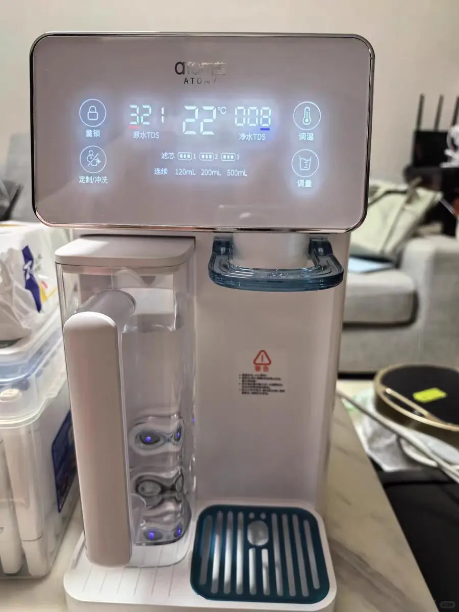 我发现了个超大的便携式电源！