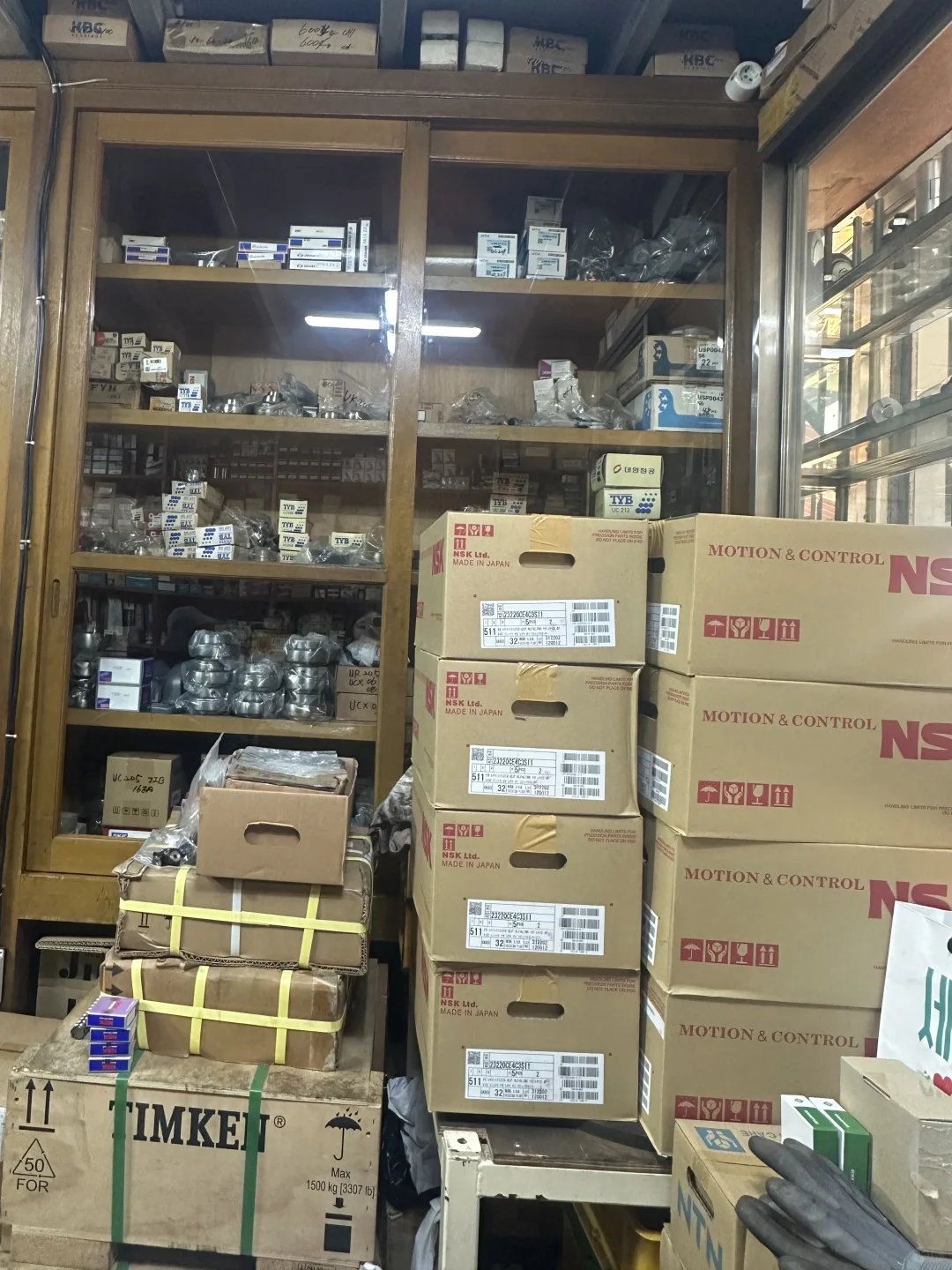 首尔九老五金工具批发市场陪同商务翻译