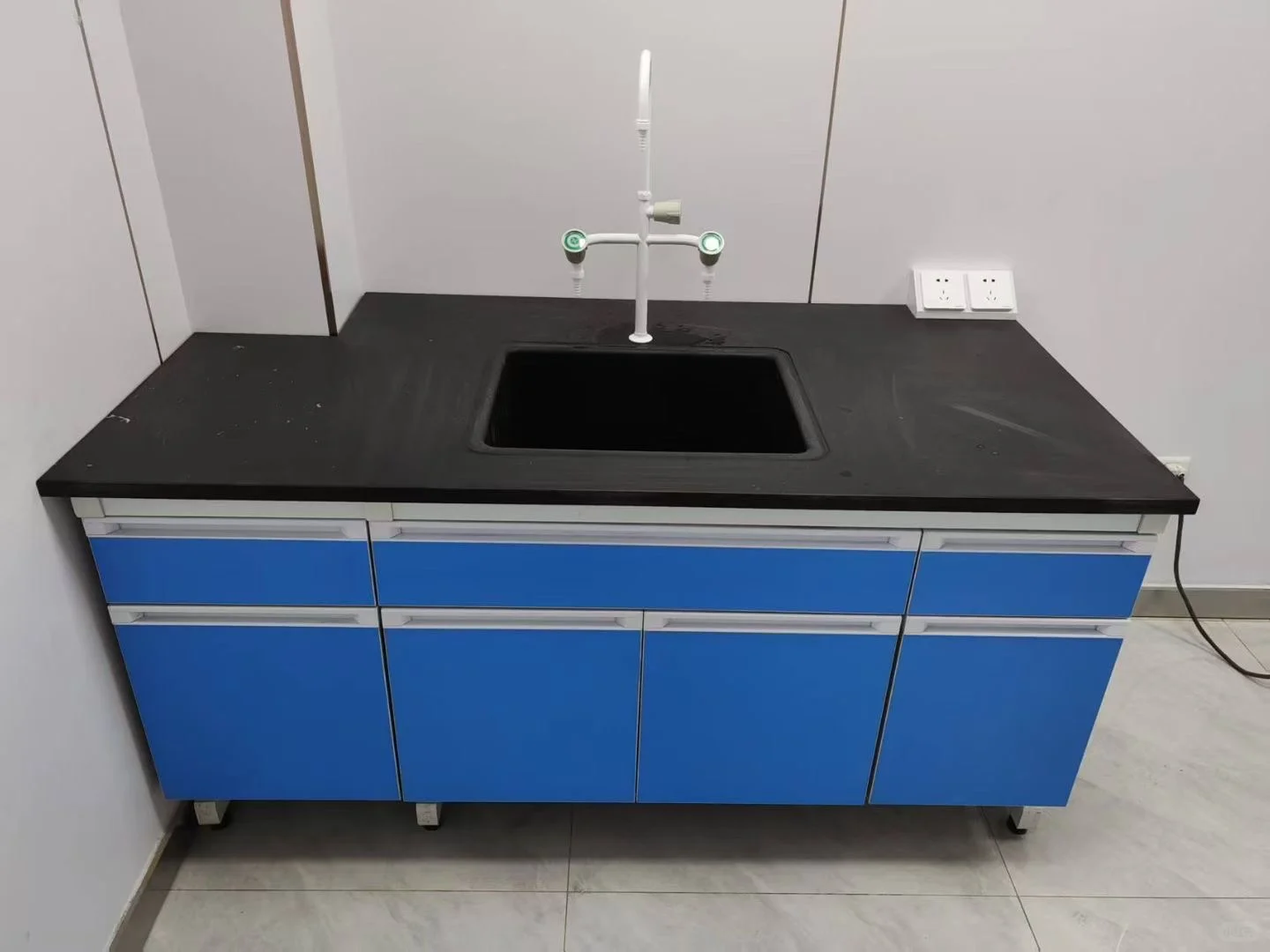 新版实验室?实验台配色