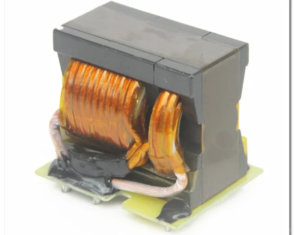 揭秘电力之芯:高频变压器与电力变压器的