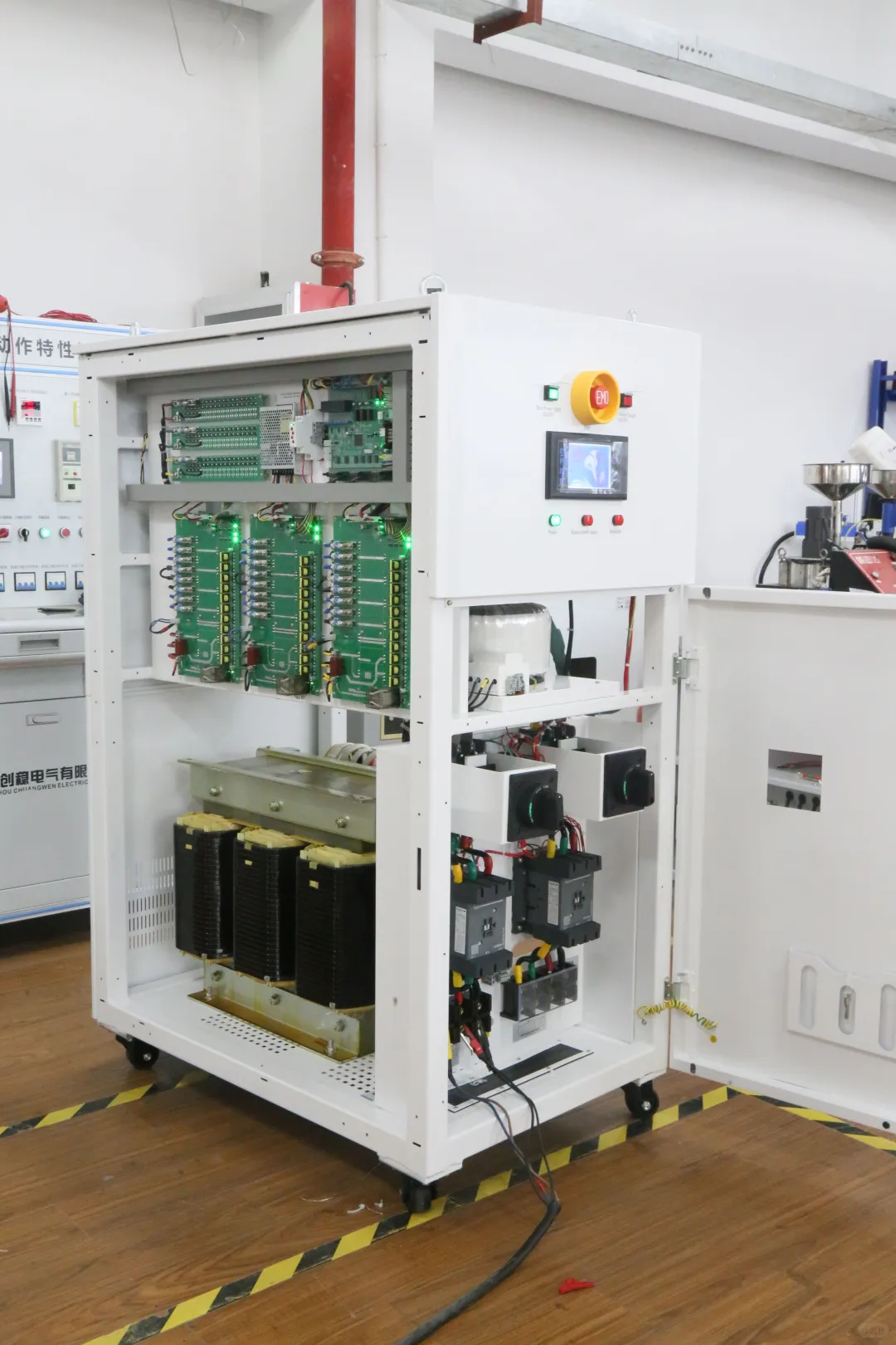 无触点稳压器有什么优点？